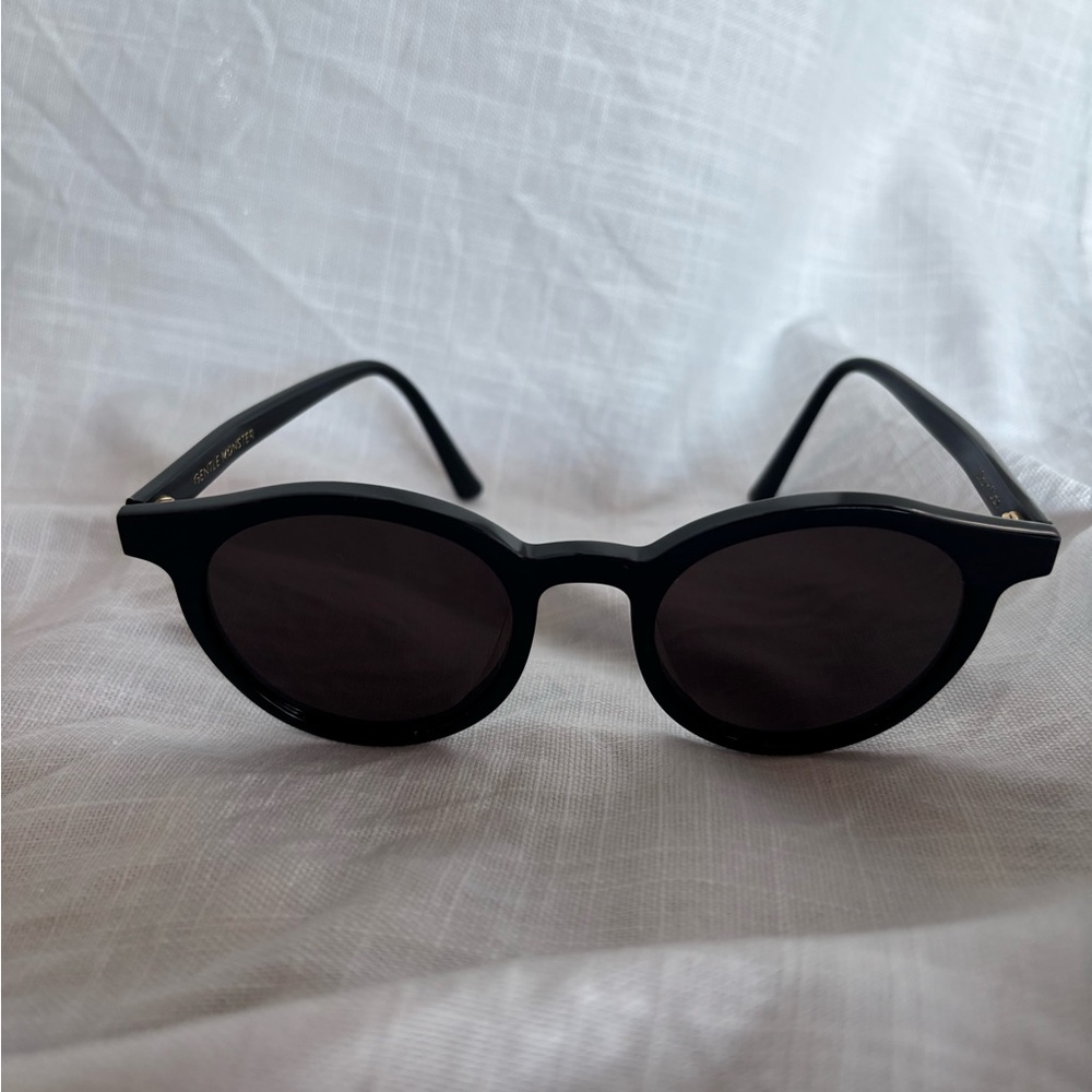 Gentle Monster Black Sunglasses with Gold Accents - Picture 4 of 9